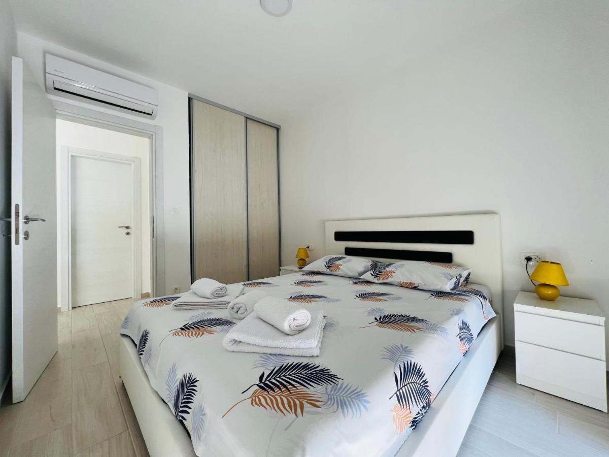 Apartment With Terrace And Private Parking Kotor Kültér fotó